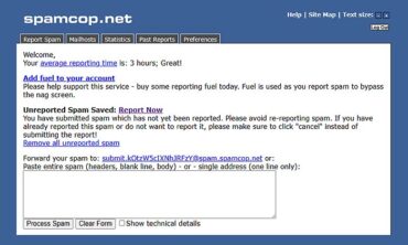 Interface membre de SpamCop montrant le champ de saisie pour soumettre un rapport de spam.